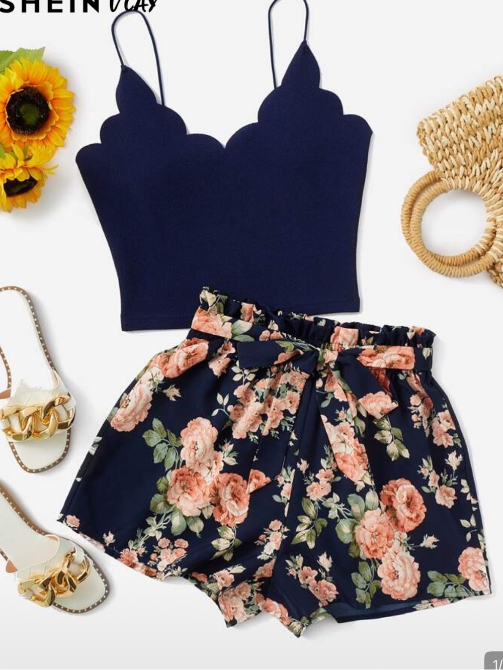 SHEIN Solid Scallop Trim Cropped Cami Top & Floral Print Waist Belted Shorts